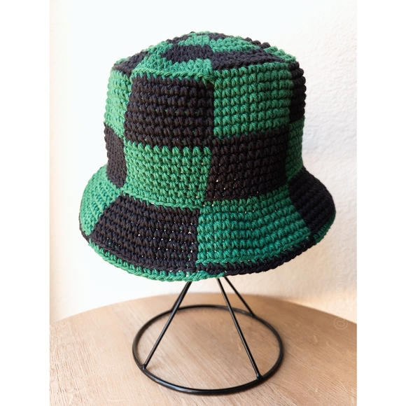Checkered Crochet Bucket Hat - Green/Black (Handmade) - Picture 5 of 12